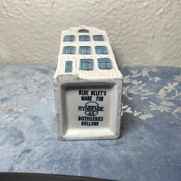 KLM Delft Blue Ceramic House Bottle No. 45 *Empty* - Picture 7 of 9